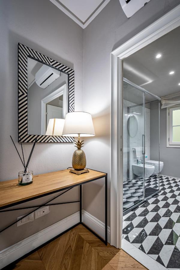 Hs4U Ricasoli Luxury Apartment Near Duomo N. 3 Floransa Dış mekan fotoğraf